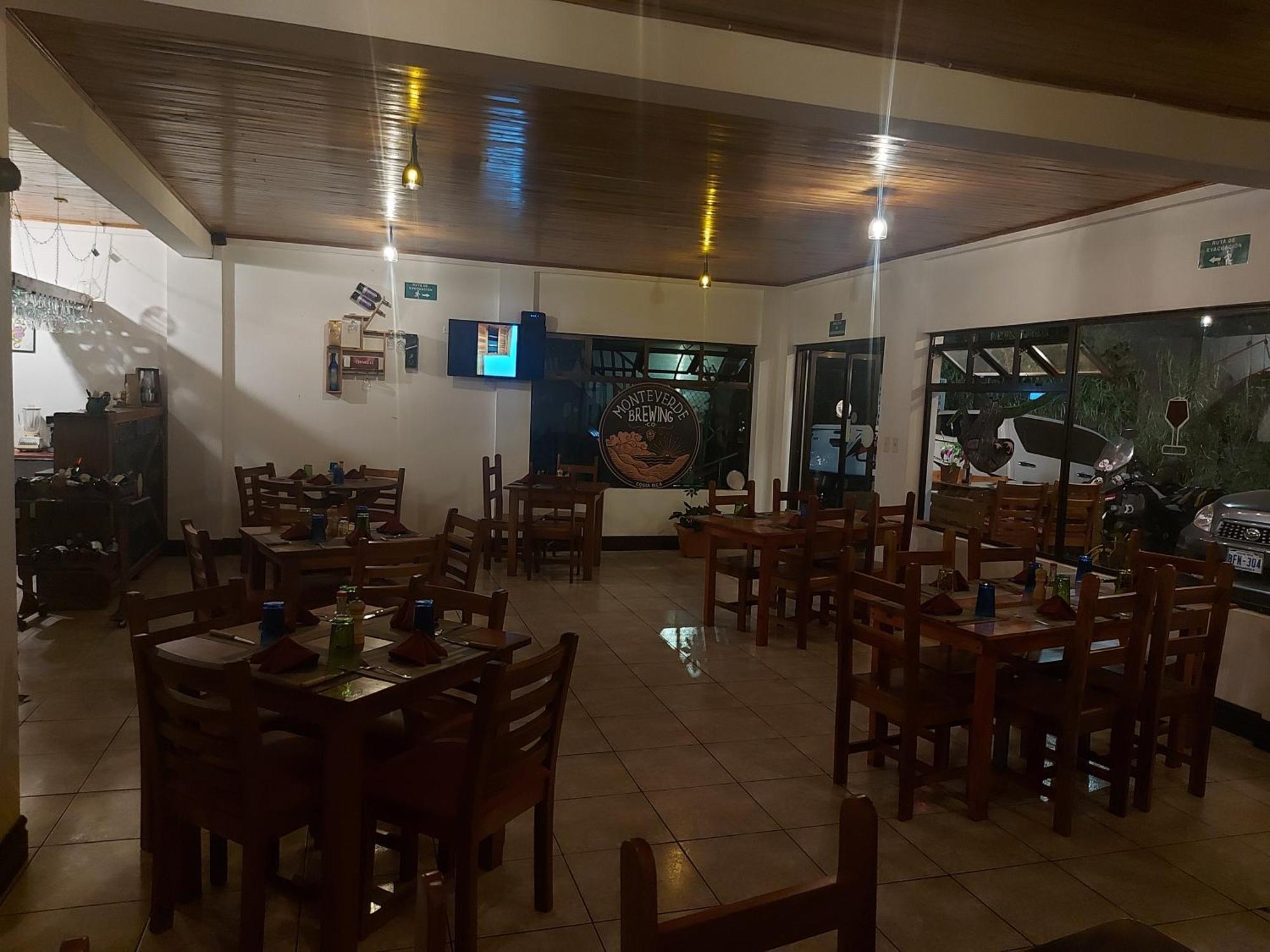 Alisson Hotel Y Restaurant Monteverde Exterior photo