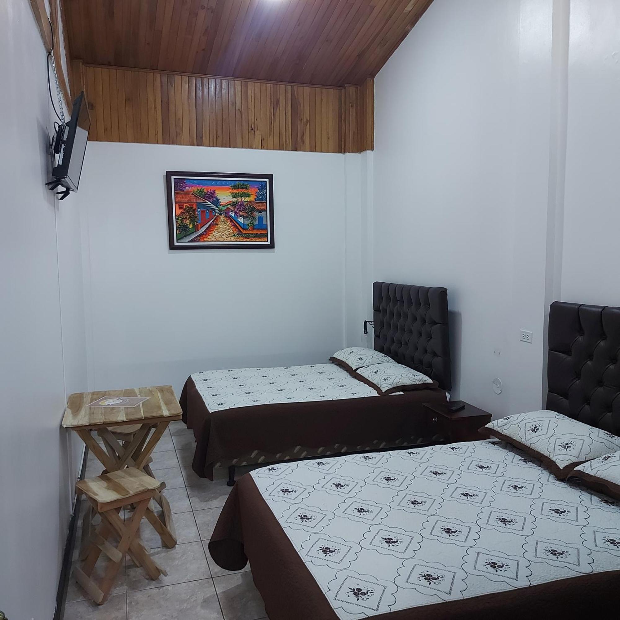 Alisson Hotel Y Restaurant Monteverde Exterior photo